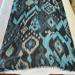 Silk Cashmere Ikat Pattern Lightweight Scarf in Blue and Gray from Pashma